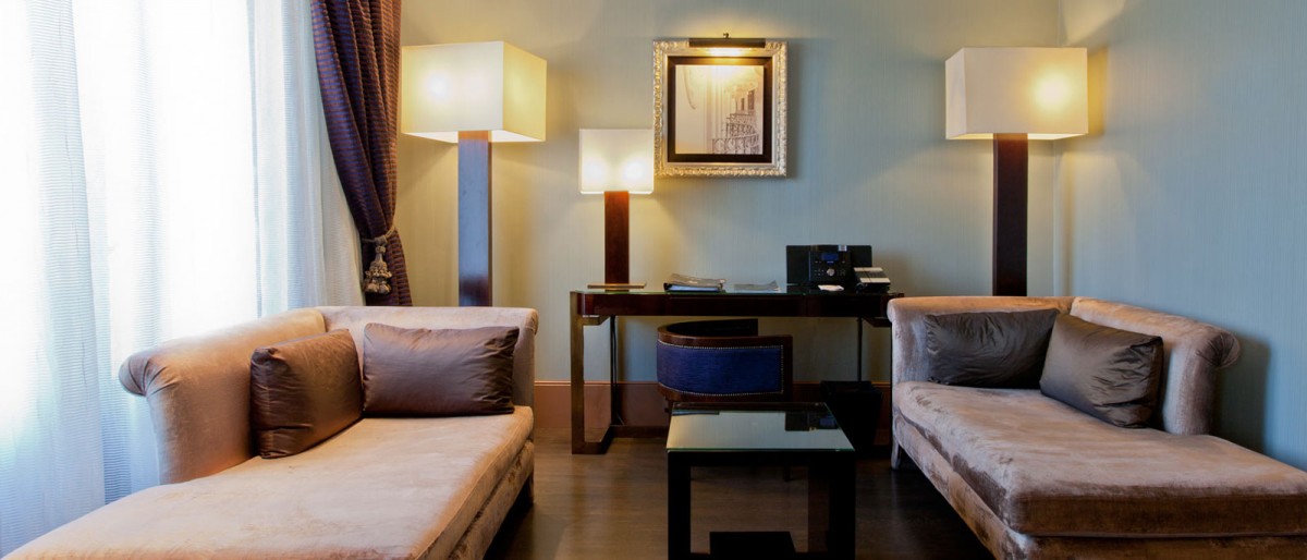 JUNIOR SUITE