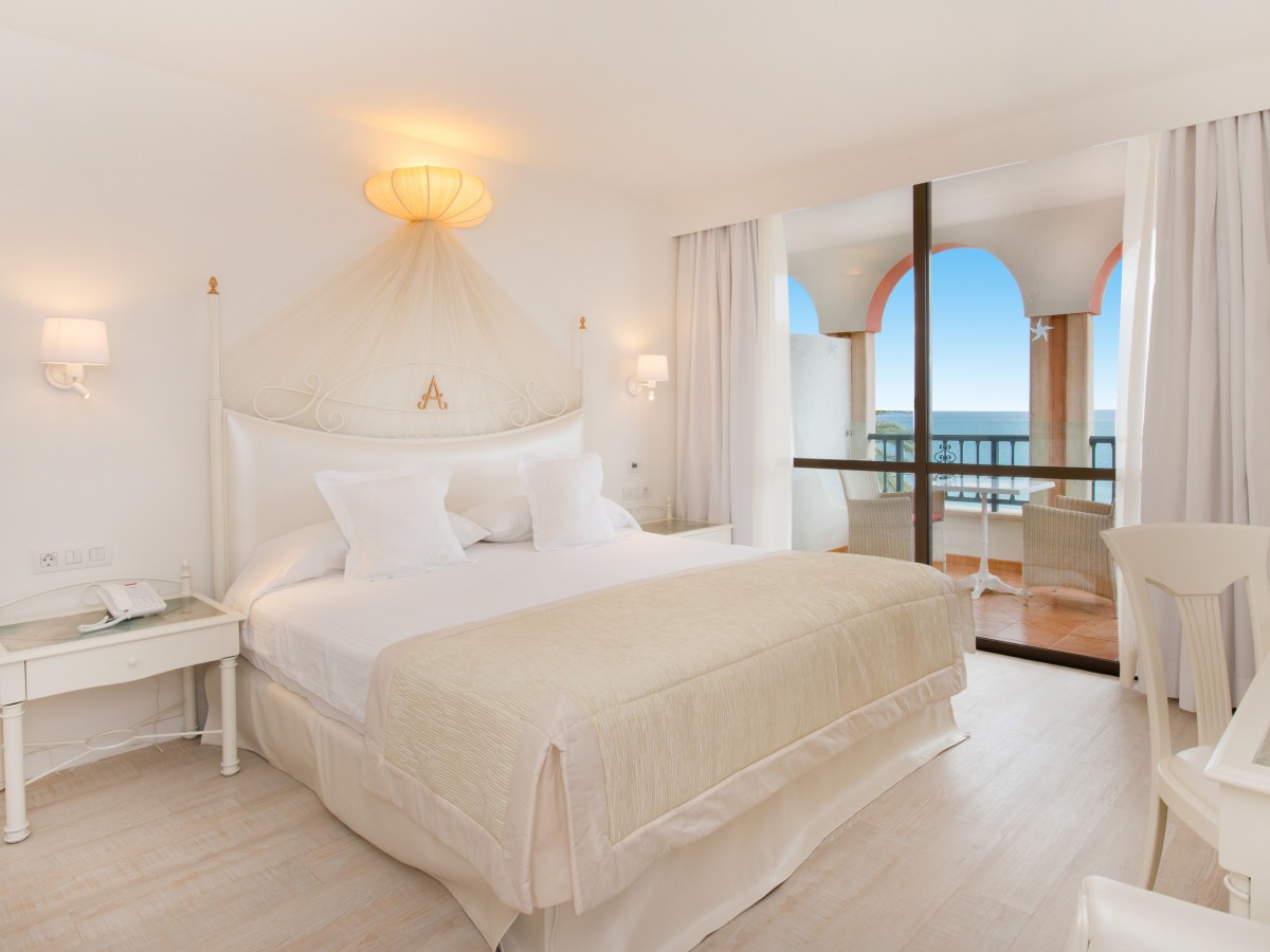 SEA-VIEW SUITE