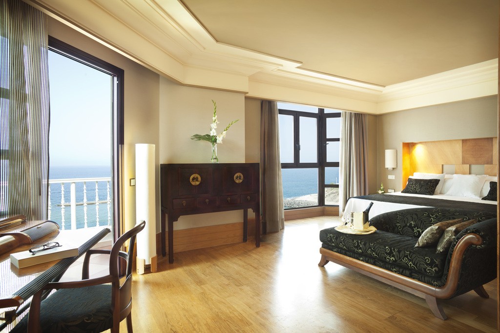 ROYAL SUITE