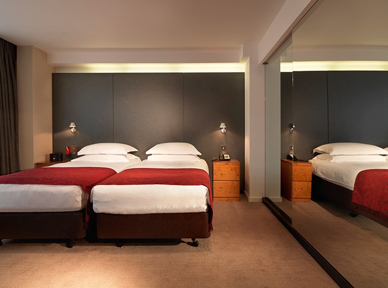 KING ROOMS