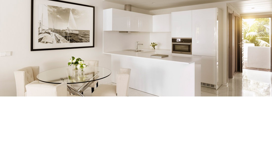 GRAND SUITE KITCHEN