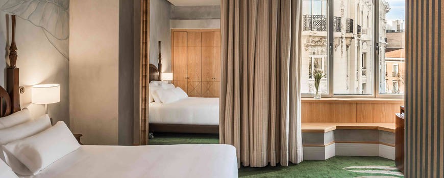 SUPERIOR ROOM