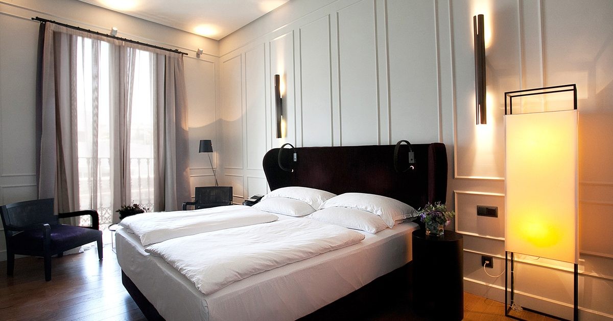 GRAND DELUXE ROOM