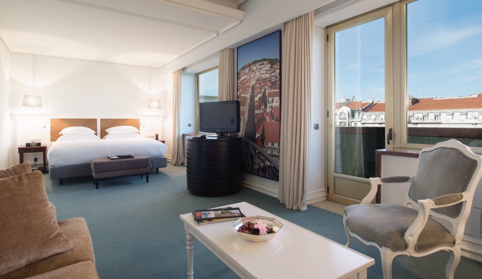 DIPLOMATIC SUITE