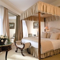 GRAND DELUXE SUITE HASSLER