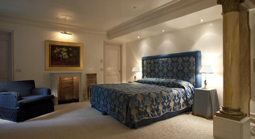 DELUXE PALAZZO