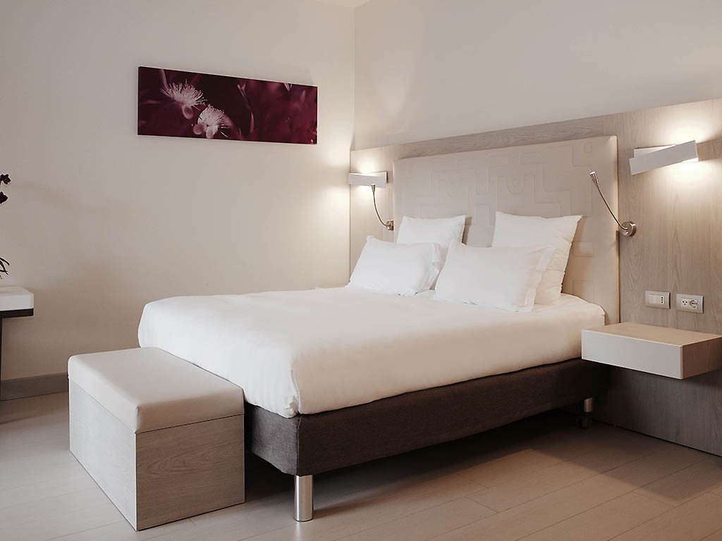 SUPERIOR EXECUTIVE ROOM GARDEN SIDE