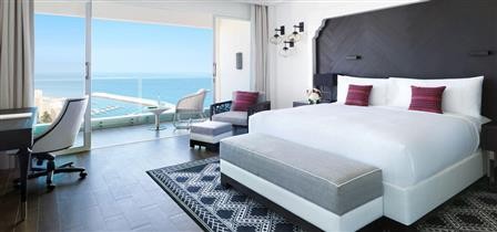 FAIRMONT ROOM