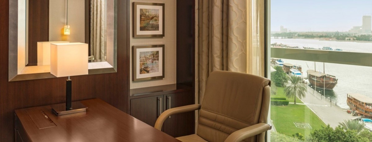 CLUB ROOM