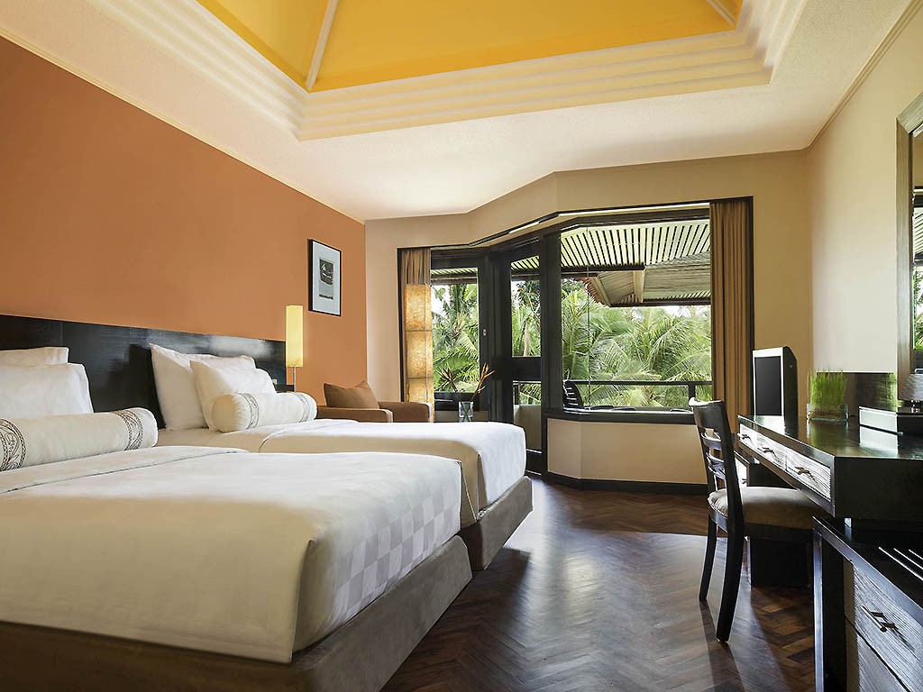 SUPERIOR ROOM, TWIN BEDS, GARDEN VIEW