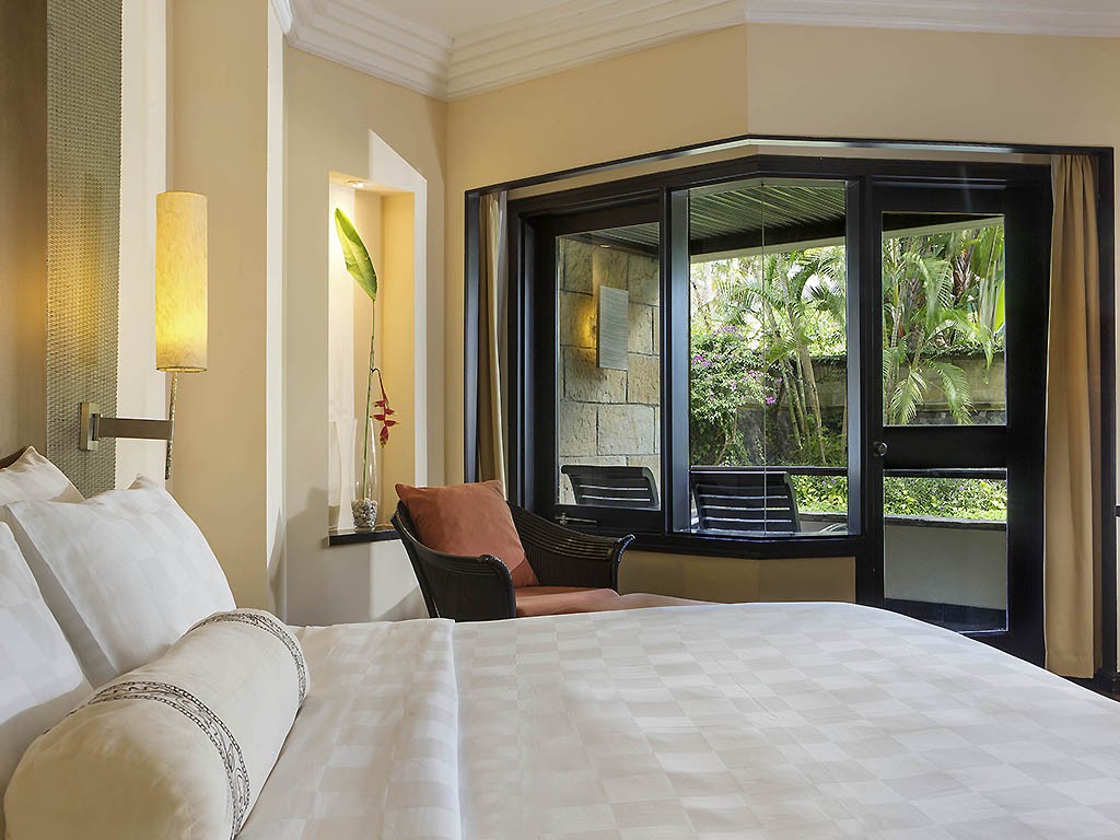 GRAND DELUXE, 1 KING SIZE BED, GARDEN VIEW