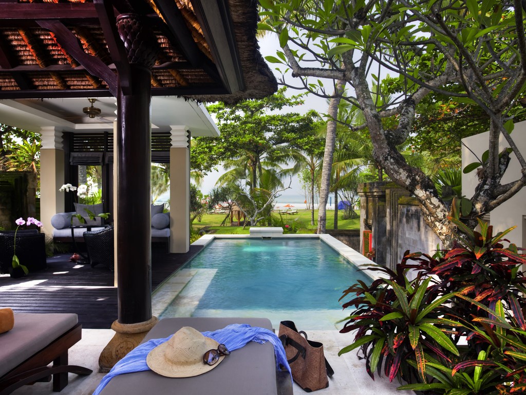 1-BEDROOM VILLA, 1 KING SIZE BED, PRIVATE POOL OR JACUZZI, OCEAN VIEW