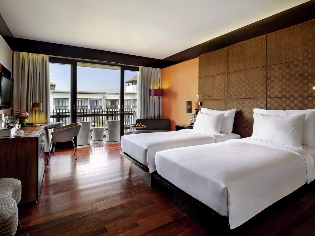 DELUXE ROOM, 2 SINGLE BEDS, GARDEN VIEW