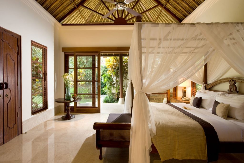 4 BEDROOM POOL VILLA