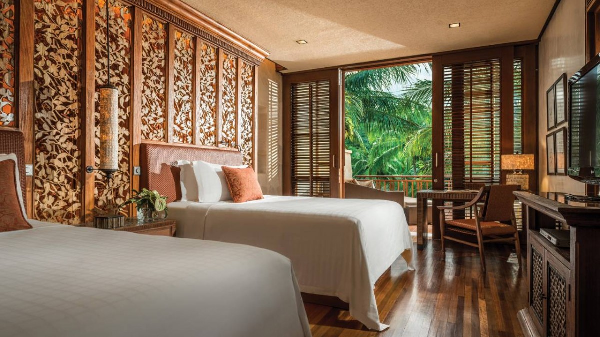 ONE-BEDROOM SUITE
