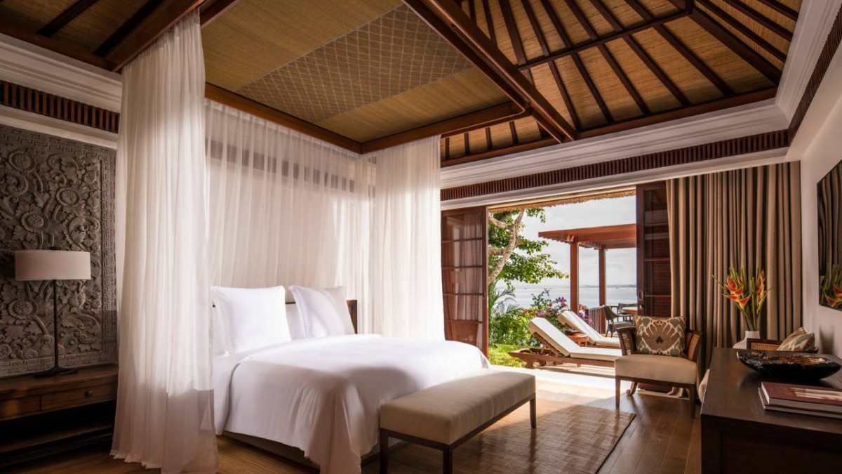 TWO-BEDROOM PREMIER OCEAN VILLA