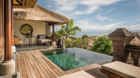 DELUXE VILLA