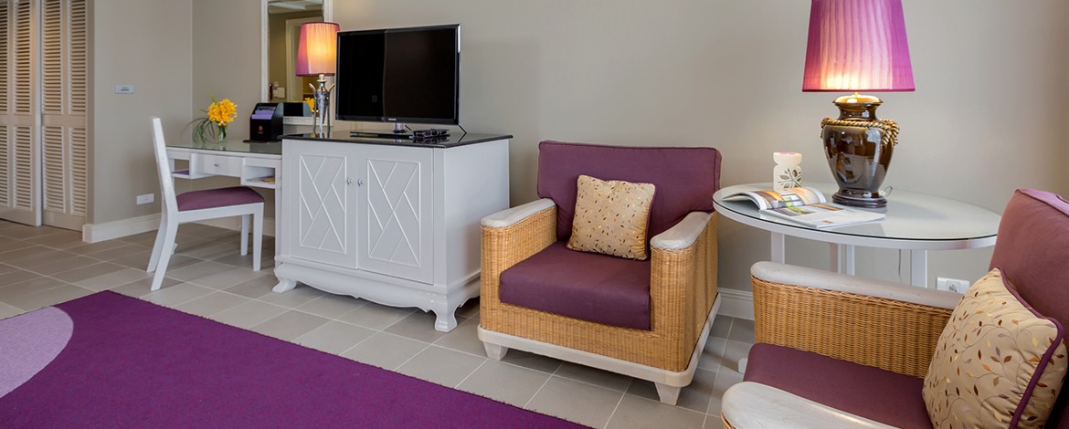 LAGUNA POOLSIDE ROOM
